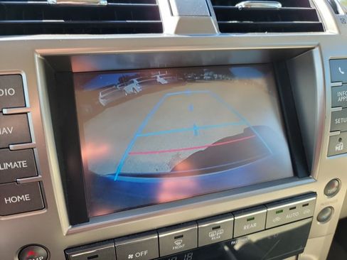 Used 2014 Lexus GX 460 w/ Premium Package AWD/4WD image 25