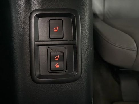 Used 2011 Toyota Sequoia Limited image 40