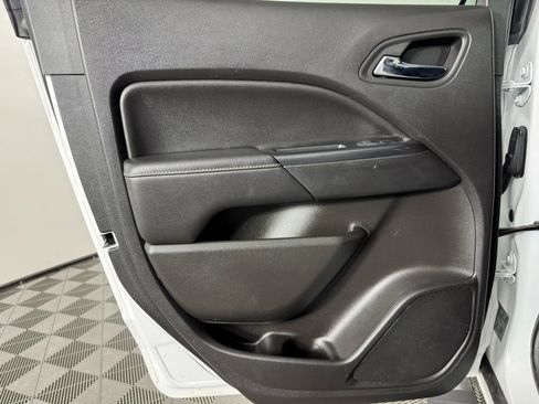 Used 2018 GMC Canyon Denali image 41