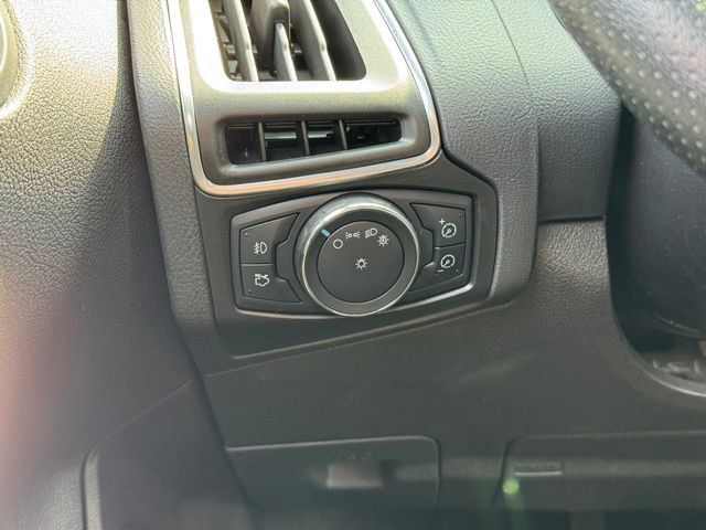 Used 2013 Ford Focus ST FWD image 34