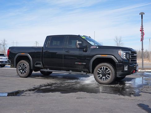 Used 2020 GMC Sierra 3500 AT4 w/ AT4 Premium Package AWD/4WD image 2