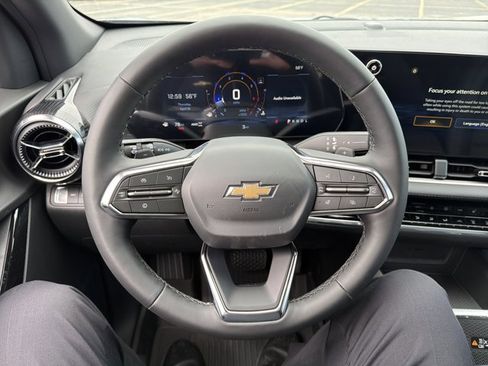 New 2026 Chevrolet Equinox LT image 13