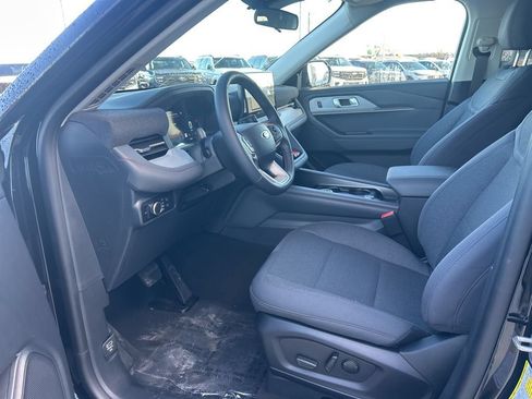 New 2026 Ford Explorer Active AWD/4WD image 23