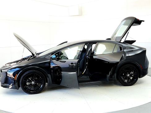 Used 2026 Toyota Prius AWD image 10