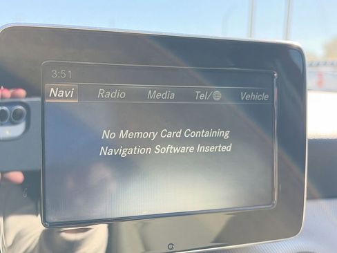 Used 2017 Mercedes-Benz GLA 250 w/ Premium Package image 16