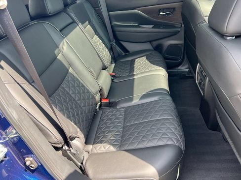 Used 2019 Nissan Murano Platinum w/ Cargo Package AWD/4WD image 16