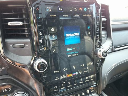 Used 2024 RAM 1500 Limited AWD/4WD image 15