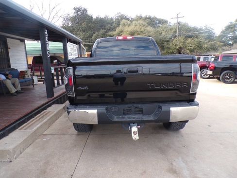 Used 2017 Toyota Tundra SR5 image 6