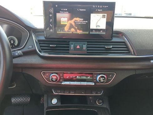 Used 2023 Audi Q5 2.0T Premium Plus w/ Premium Plus Package image 9