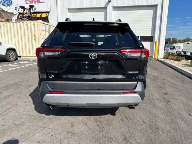 Used 2024 Toyota RAV4 Adventure AWD/4WD image 4