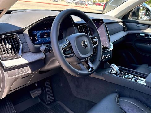 New 2026 Volvo XC90 T8 Ultra w/ Protection Package AWD/4WD image 8