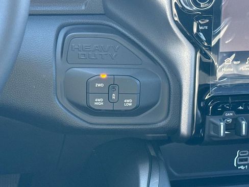 New 2026 RAM 2500 Laramie w/ Night Edition AWD/4WD image 18