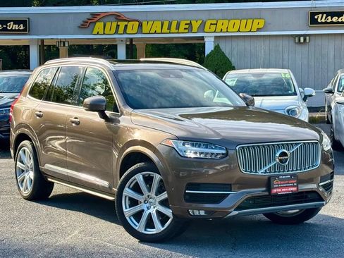 Used 2017 Volvo XC90 T6 Inscription w/ Vision Package AWD/4WD image 1