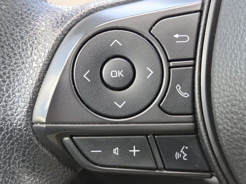 Used 2024 Toyota Corolla Cross L FWD image 10