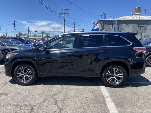 Used 2016 Toyota Highlander XLE FWD image 9