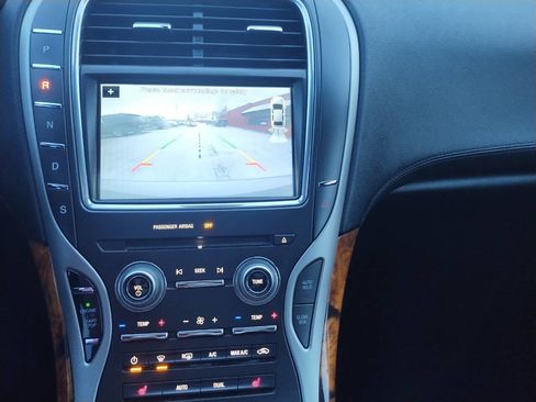 Used 2016 Lincoln MKX Select w/ Select Plus Package image 11