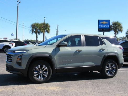 New 2026 Chevrolet Equinox LT image 2