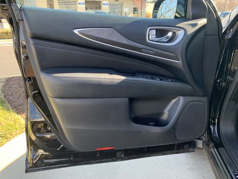 Used 2017 INFINITI QX60 w/ Premium Plus Package image 14