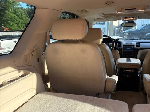 Used 2007 Cadillac Escalade AWD w/ Information Package image 15