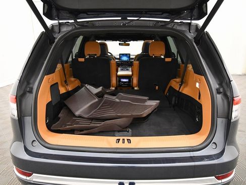 Used 2022 Lincoln Aviator Black Label w/ Dynamic Handling Package image 7