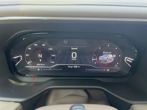 Used 2023 GMC Yukon Denali w/ Advanced Technology Package AWD/4WD image 21