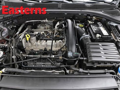 Used 2020 Volkswagen Jetta SE w/ SE Cold Weather Package image 7