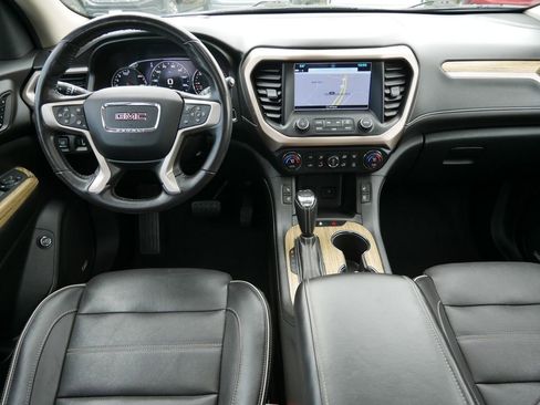 Used 2019 GMC Acadia Denali w/ Technology Package AWD/4WD image 17