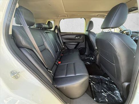 Used 2023 Nissan Rogue SL w/ SL Premium Package FWD image 24