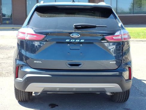 Used 2024 Ford Edge SEL w/ Convenience Package AWD/4WD image 4