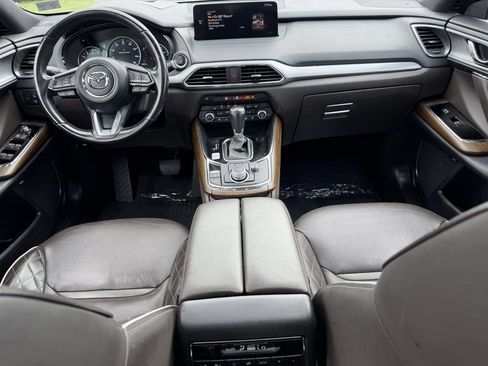 Used 2022 MAZDA CX-9 Signature AWD/4WD image 2