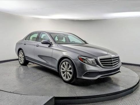 Used 2017 Mercedes-Benz E 300 image 11