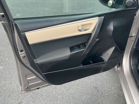 Used 2016 Toyota Corolla LE FWD image 20