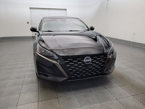 Used 2025 Nissan Altima 2.5 SR FWD image 14