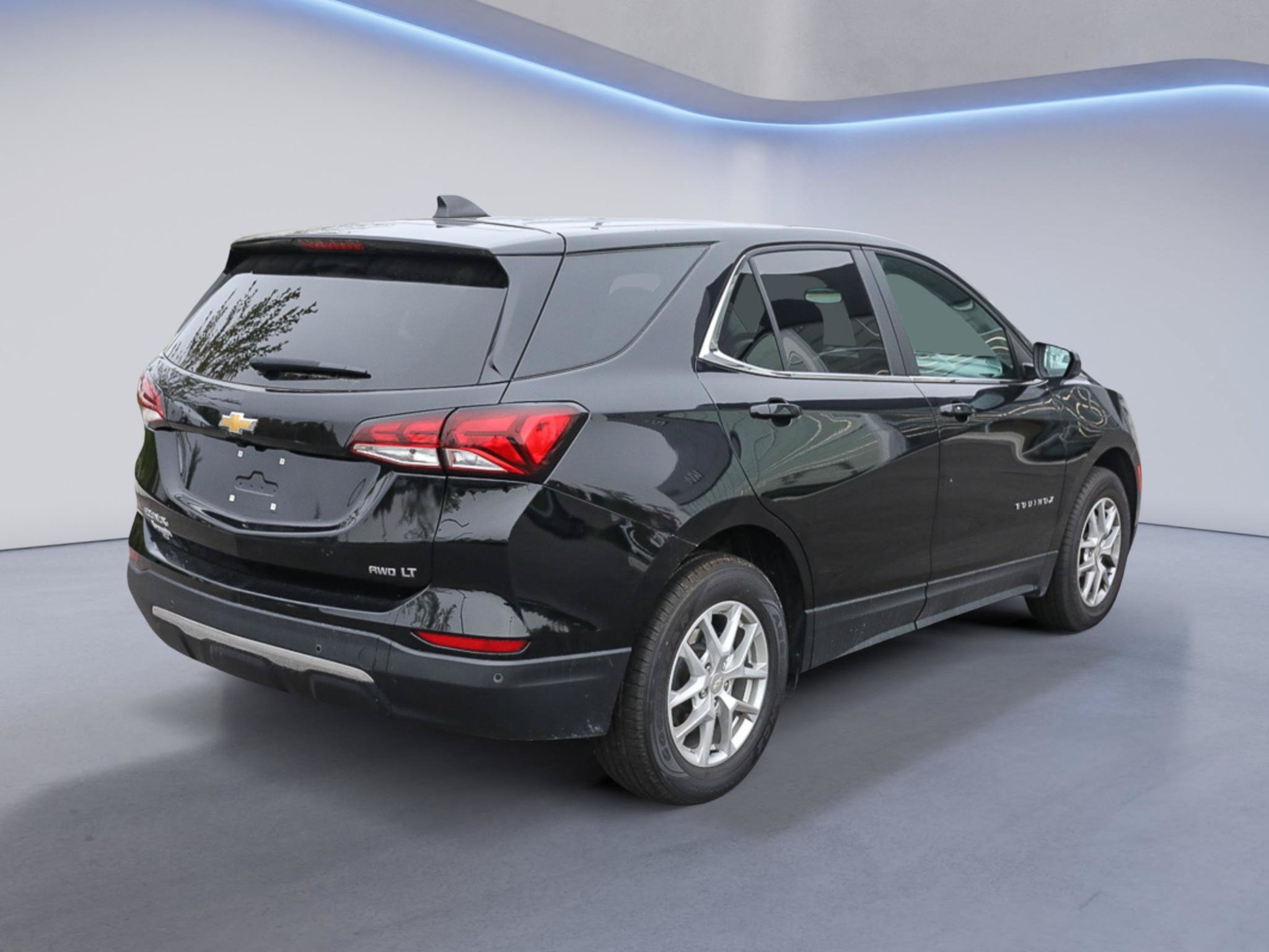 Used 2024 Chevrolet Equinox LT AWD/4WD image 8