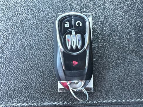 Used 2025 Buick Envista Sport Touring FWD image 30