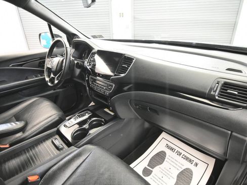 Used 2023 Honda Passport Elite image 19