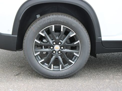 New 2026 Chevrolet Traverse LT w/ Enhanced Driving Package FWD image 13