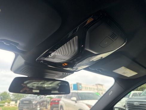 Used 2019 BMW X3 sDrive30i w/ Premium Package image 18