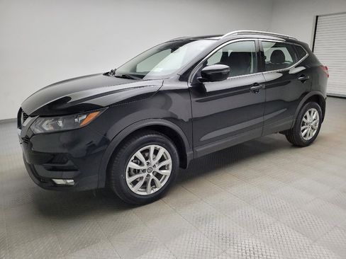 Used 2021 Nissan Rogue Sport SV AWD/4WD image 2