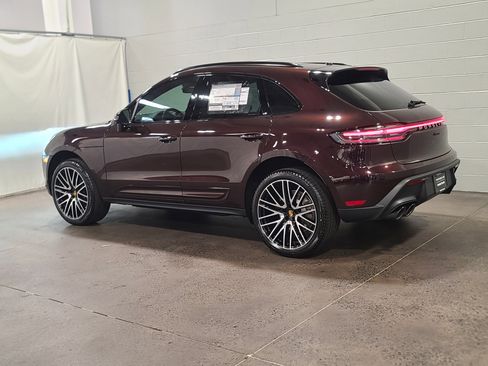 New 2026 Porsche Macan AWD/4WD image 3
