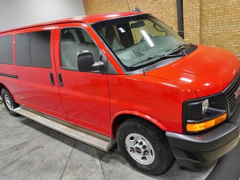 Used 2017 GMC Savana 3500 LS w/ Cold Climate Package image 7