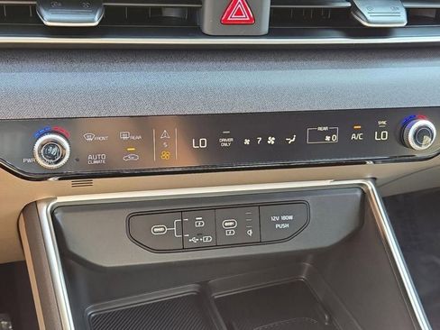 New 2026 Kia Carnival EX image 26