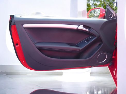 Used 2011 Audi A5 2.0T Premium Plus image 16