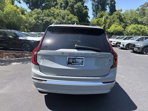 Used 2026 Volvo XC90 B6 Plus w/ Protection Package Premier AWD/4WD image 37