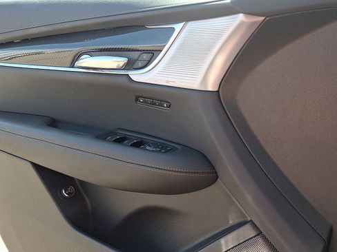 Certified 2024 Cadillac XT6 Sport w/ Technology Package image 14