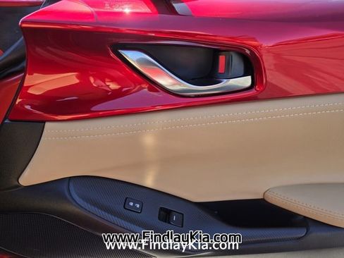 Used 2020 MAZDA MX-5 Miata Grand Touring RWD image 19