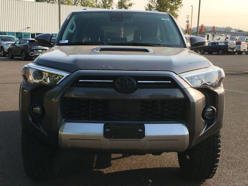 Used 2023 Toyota 4Runner TRD Off-Road Premium w/ Moonroof Package AWD/4WD image 9