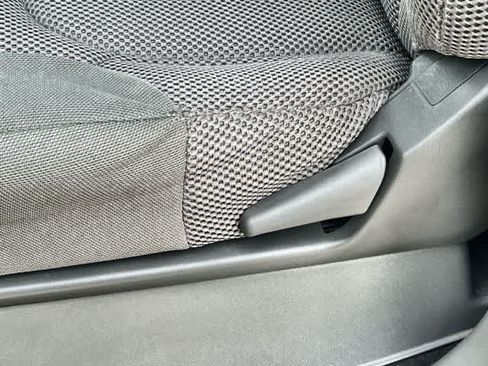 Used 2020 Nissan Frontier SV w/ Midnight Edition Floor Mats RWD image 31