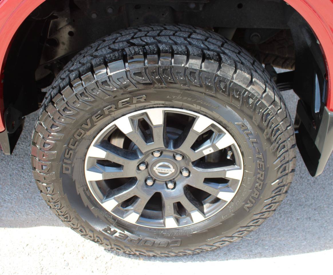 Used 2019 Nissan Titan PRO-4X w/ Pro-4x Convenience Package AWD/4WD image 8