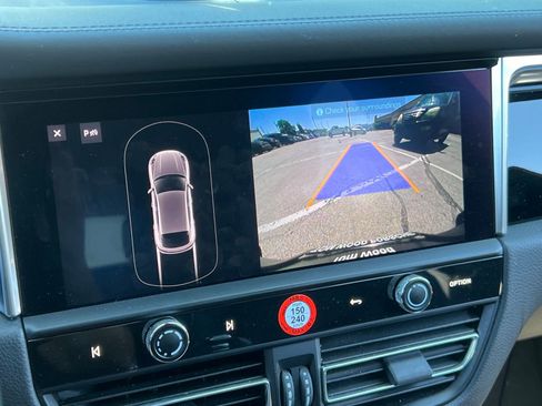 Certified 2022 Porsche Macan S AWD/4WD image 26
